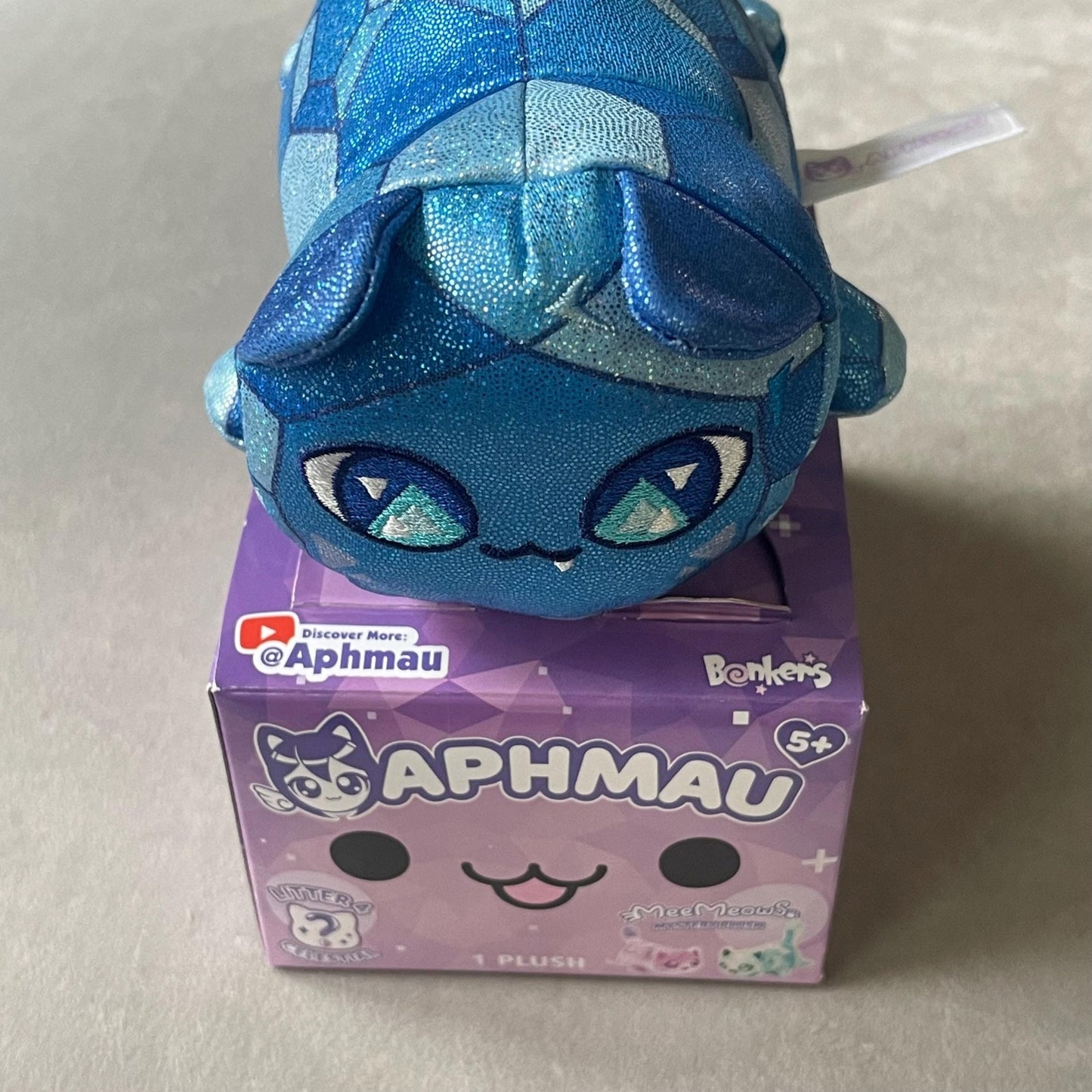 Aphmau MeeMeeow Celestial Plush Sapphire Cat